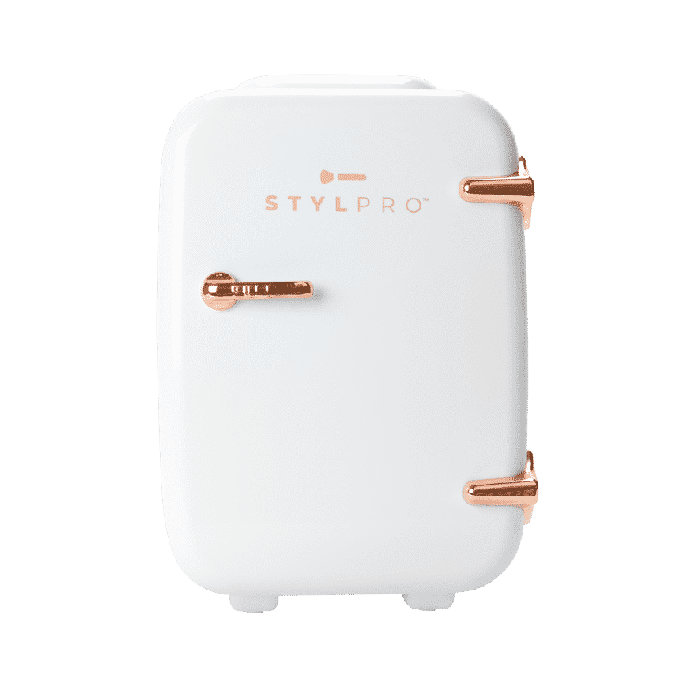 zatvoren beli frizider za sminku Stylpro Beauty Fridge 4l